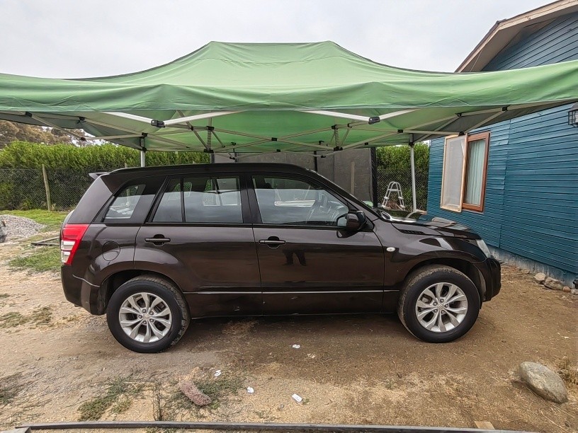 SUZUKI GRAND NOMADE 2.4 G Glx Sport 5p At 4x4 año 2019