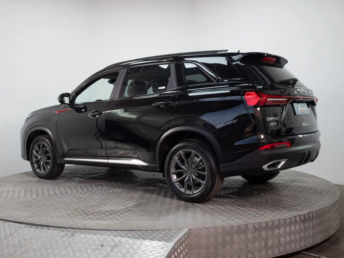 Dfsk Suv 600 600 Comfort 1.5t At + Lam año 2026
