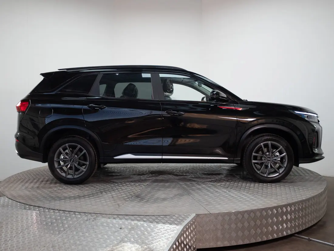Dfsk Suv 600 600 Comfort 1.5t At + Lam año 2026