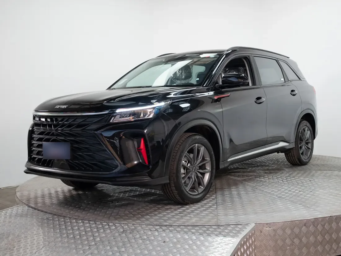 Dfsk Suv 600 600 Comfort 1.5t At + Lam año 2026