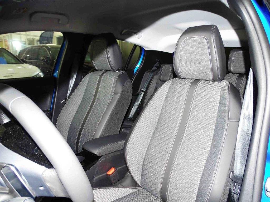 Peugeot 208 Allure año 2026