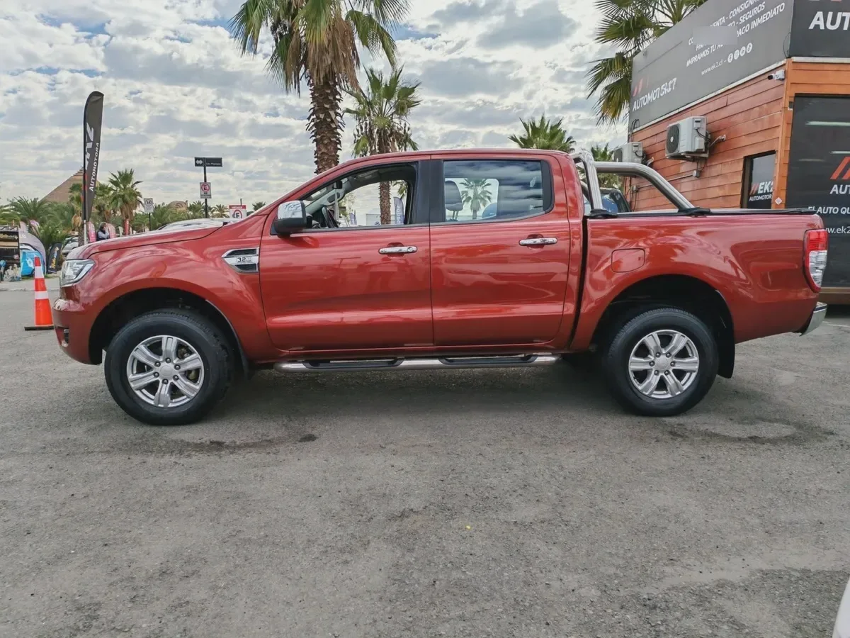 FORD RANGER 3.2 Xlt Mt 4x2 Diesel año 2020