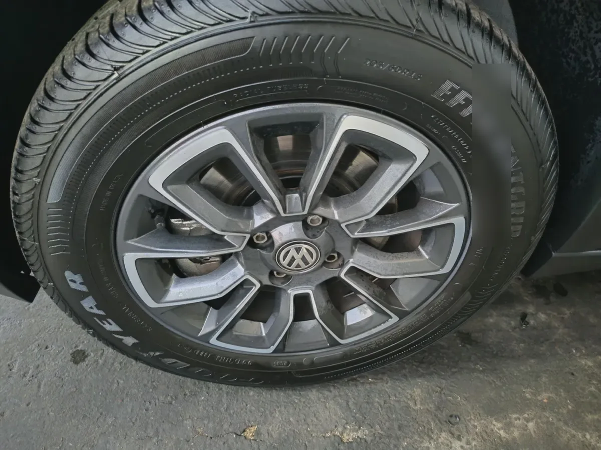 VOLKSWAGEN SAVEIRO 1.6 Cross Mt año 2024