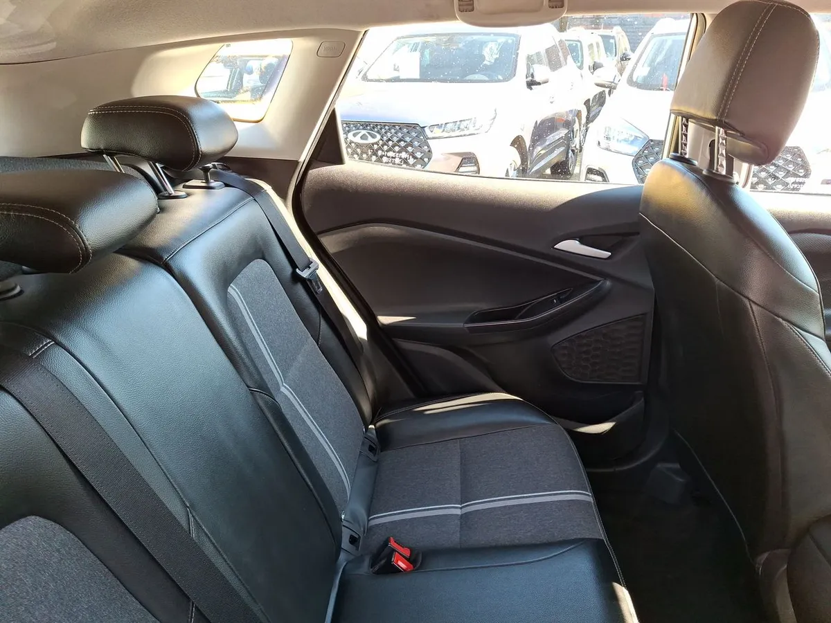 Chevrolet Tracker 1.2t Ltz Fwd At 5p año 2021