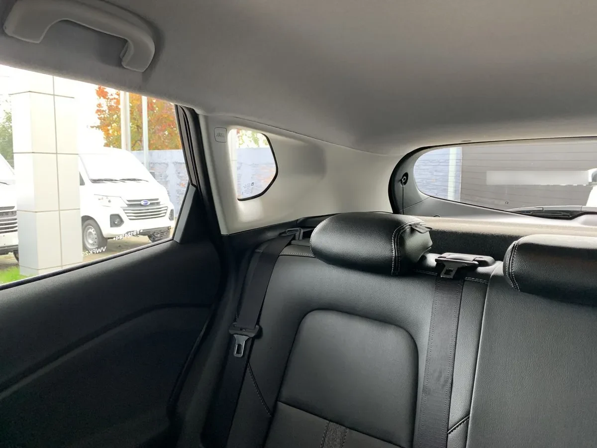 Chevrolet Tracker 1.2t Ltz R 4x2 At 5p año 2026