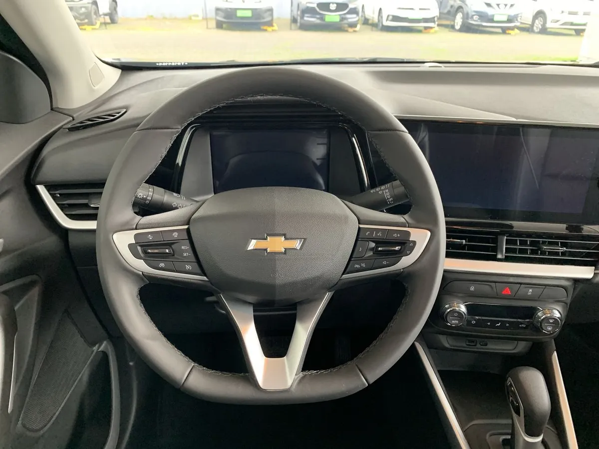 Chevrolet Tracker 1.2t Ltz R 4x2 At 5p año 2026