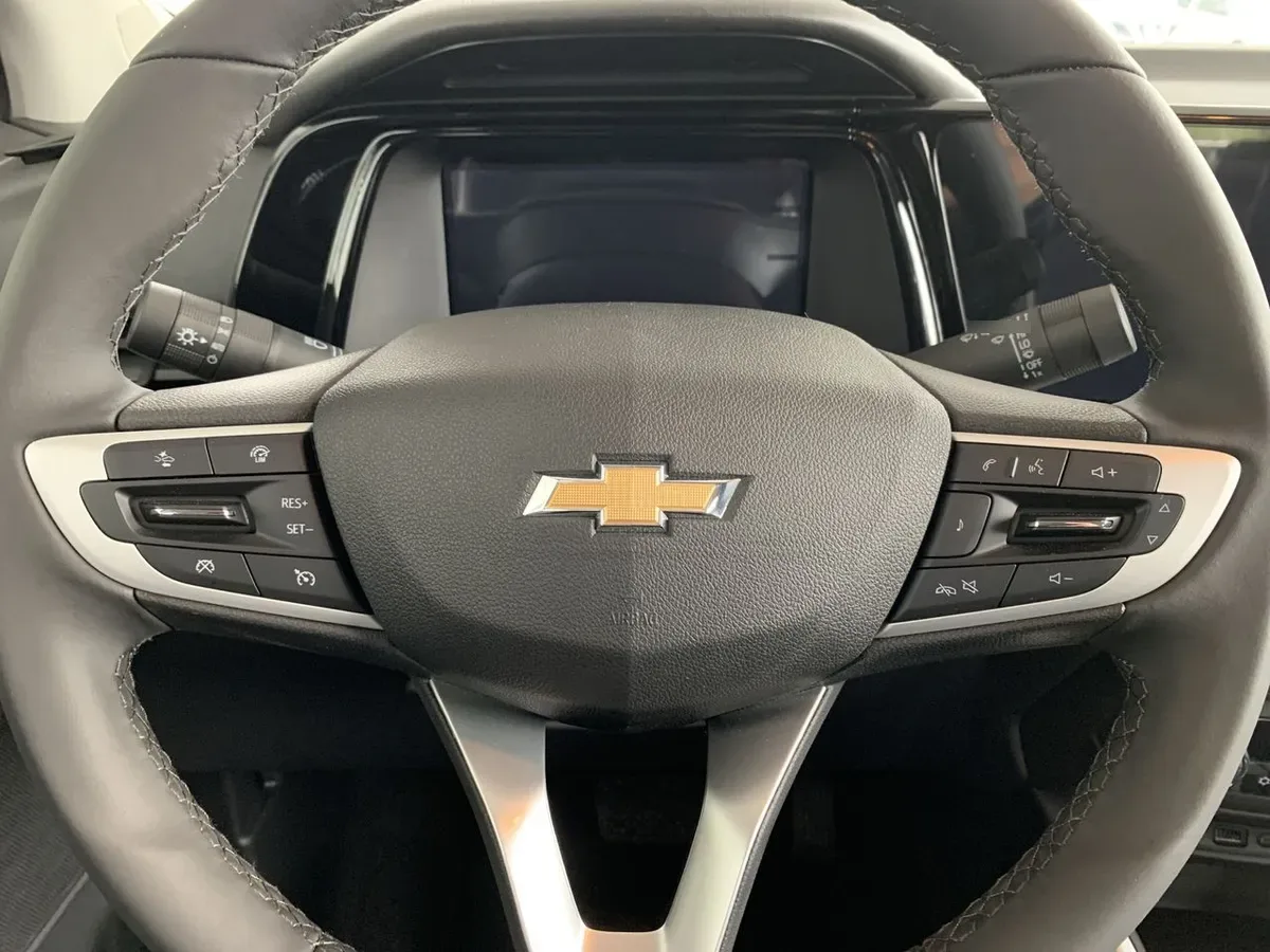 Chevrolet Tracker 1.2t Ltz R 4x2 At 5p año 2026
