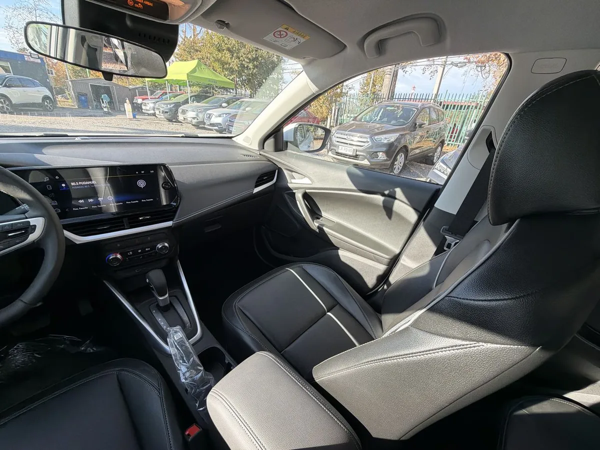 Chevrolet Tracker 1.2t Ltz R 4x2 At 5p año 2026