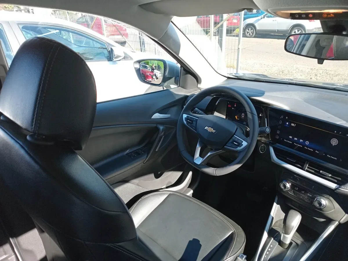 Chevrolet Tracker 1.2t Ltz R 4x2 At 5p año 2026
