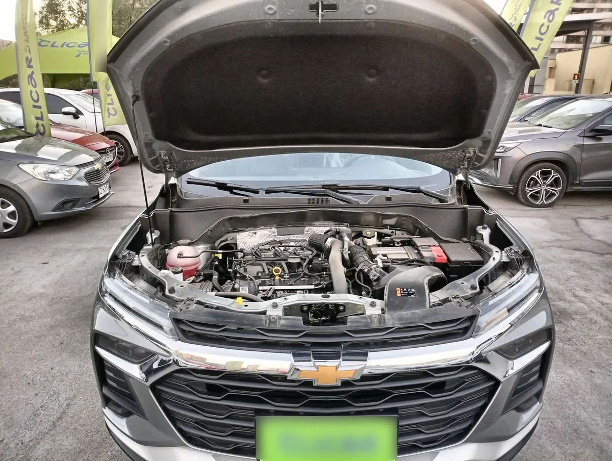 Chevrolet Tracker 1.2t Ltz R 4x2 At 5p año 2026