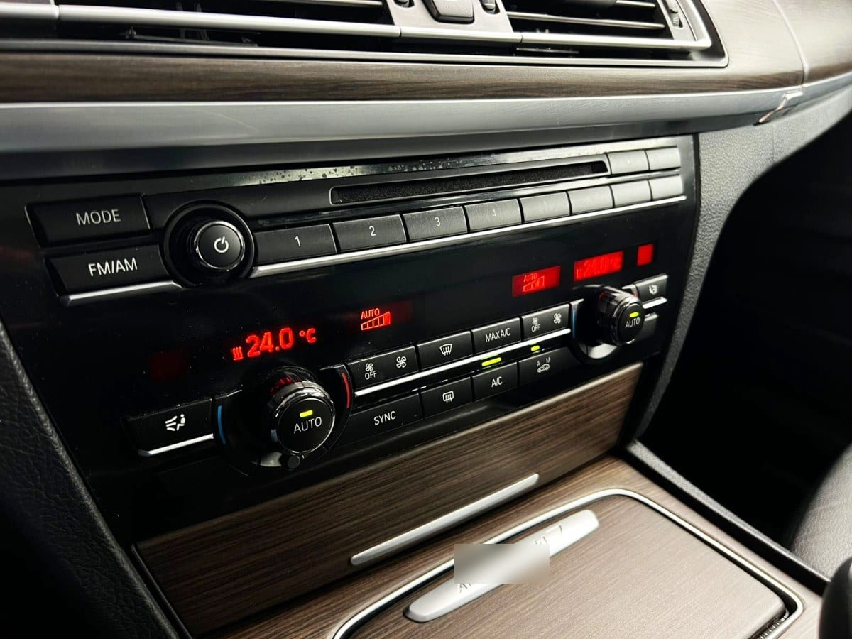 BMW 740 Active Hybrid 7 3.0 año 2014