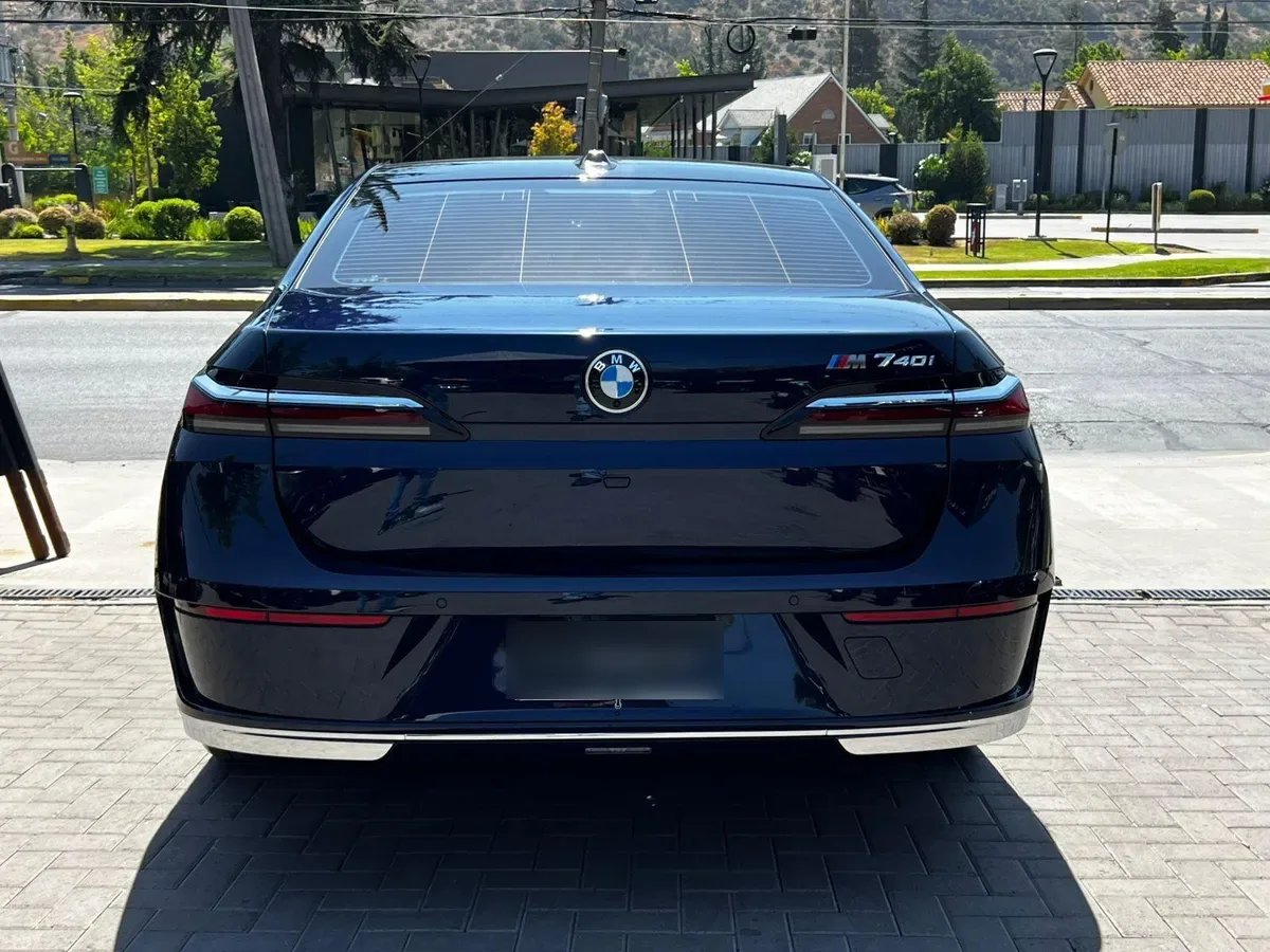 BMW 740 3.0 Turbo año 2025