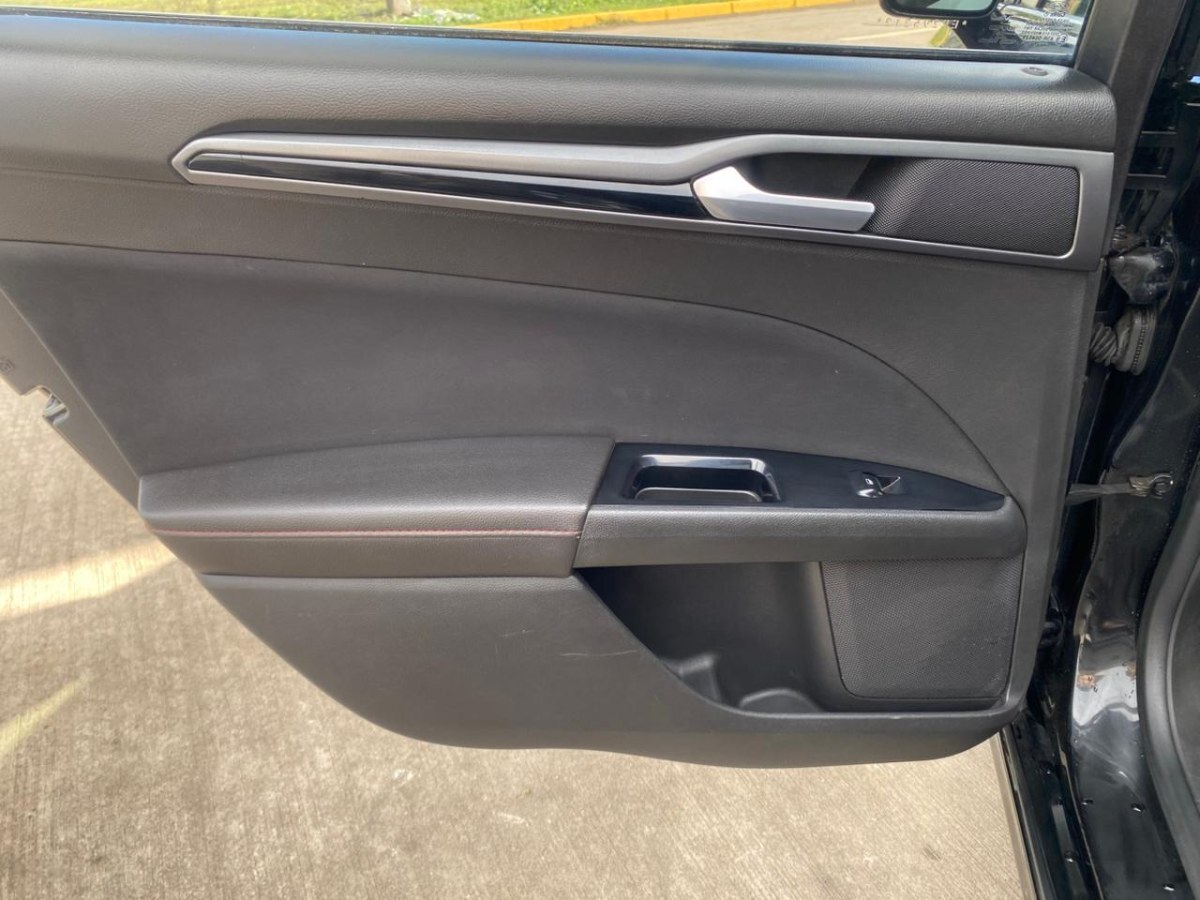 Ford Fusion 2.5 Aut año 2014
