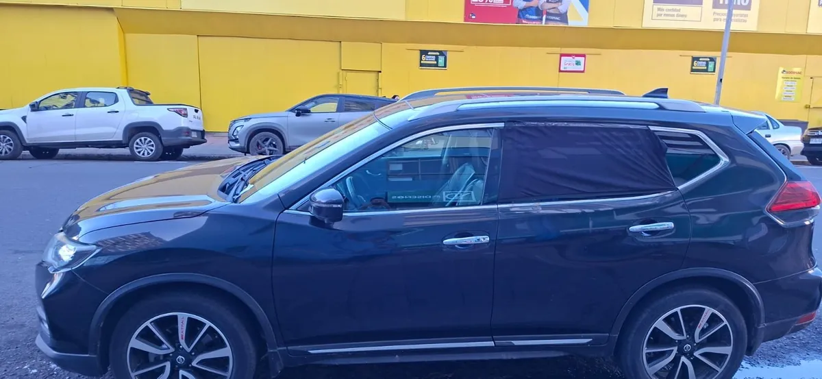 NISSAN X-TRAIL 2.5 Sense Cvt 2f At 4x4 año 2019
