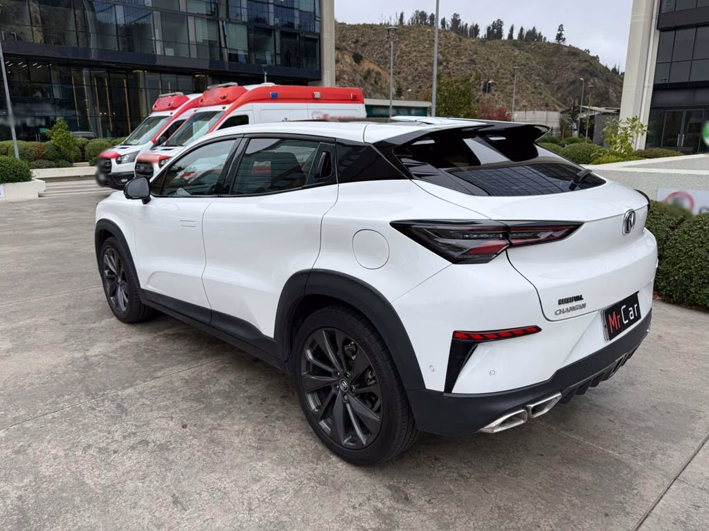 Changan Unit Uni-T Elite año 2022