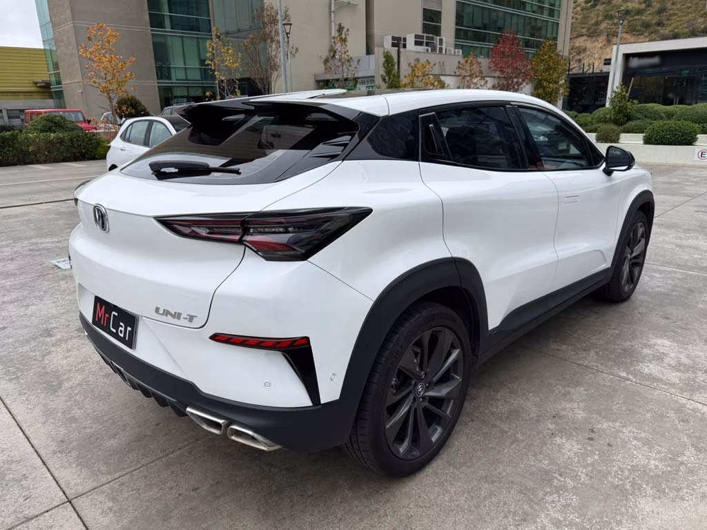 Changan Unit Uni-T Elite año 2022