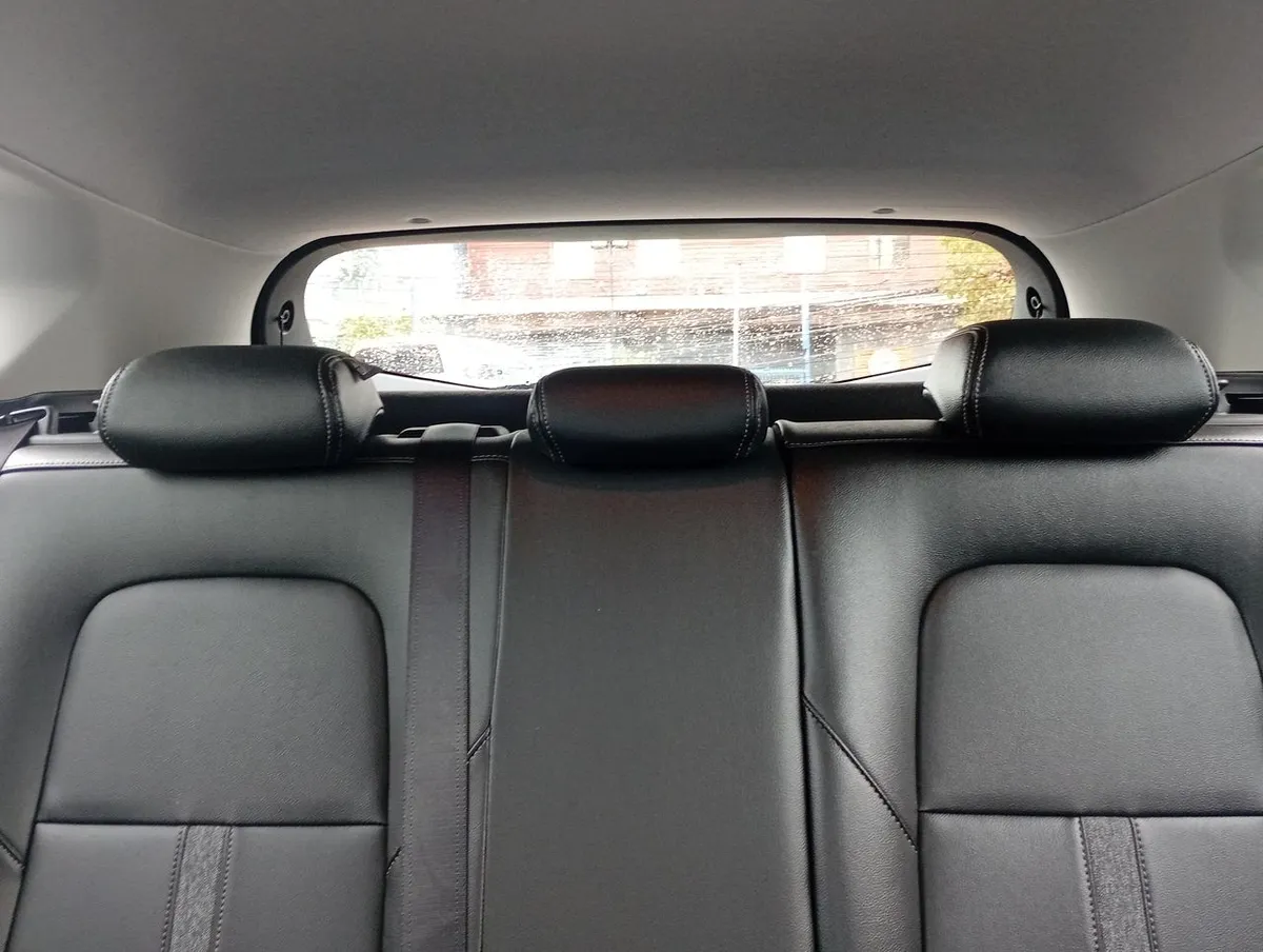 Chevrolet Tracker 1.2t Ltz R 4x2 At 5p año 2026
