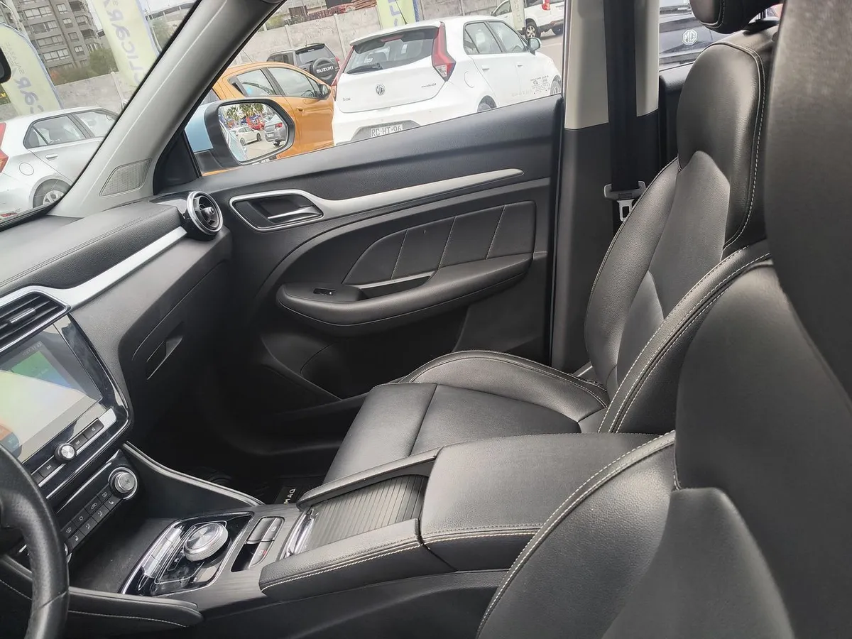 MG Mg Zs Ev Dlx 4x2 At 5p año 2022