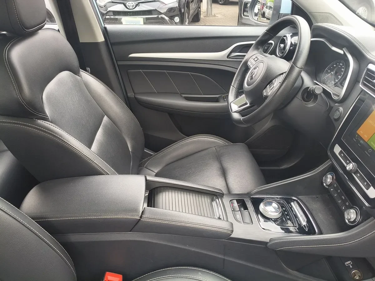 MG Mg Zs Ev Dlx 4x2 At 5p año 2022