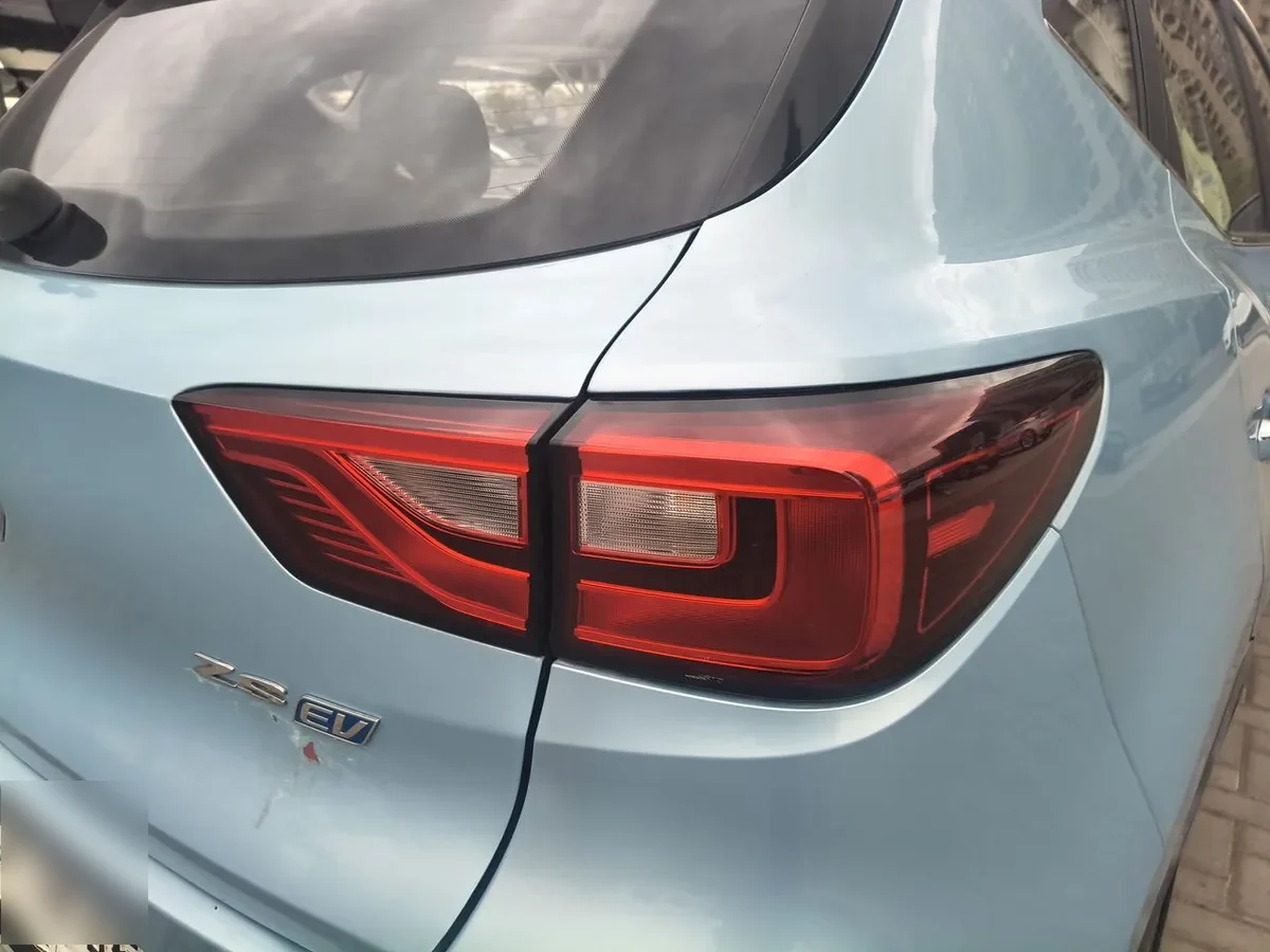 MG Mg Zs Ev Dlx 4x2 At 5p año 2022
