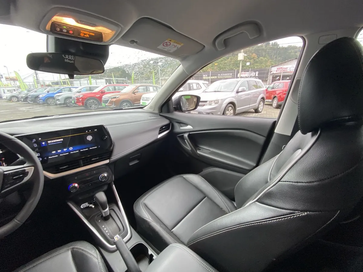 Chevrolet Tracker 1.2t Ltz R 4x2 At 5p año 2026