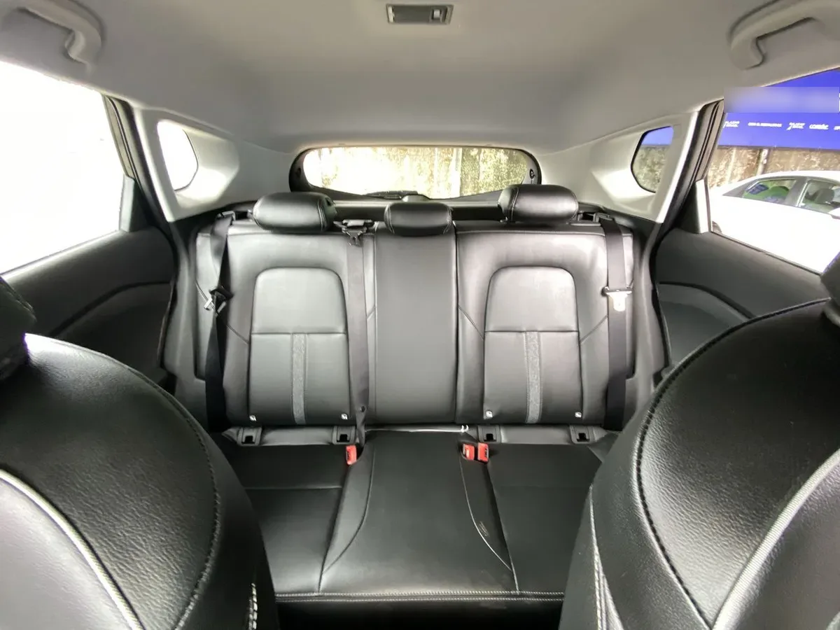 Chevrolet Tracker 1.2t Ltz R 4x2 At 5p año 2026