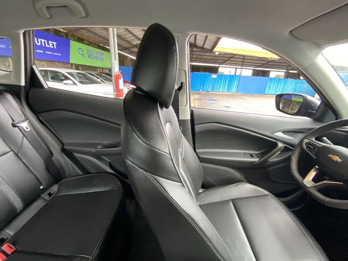 Chevrolet Tracker 1.2t Ltz R 4x2 At 5p año 2026
