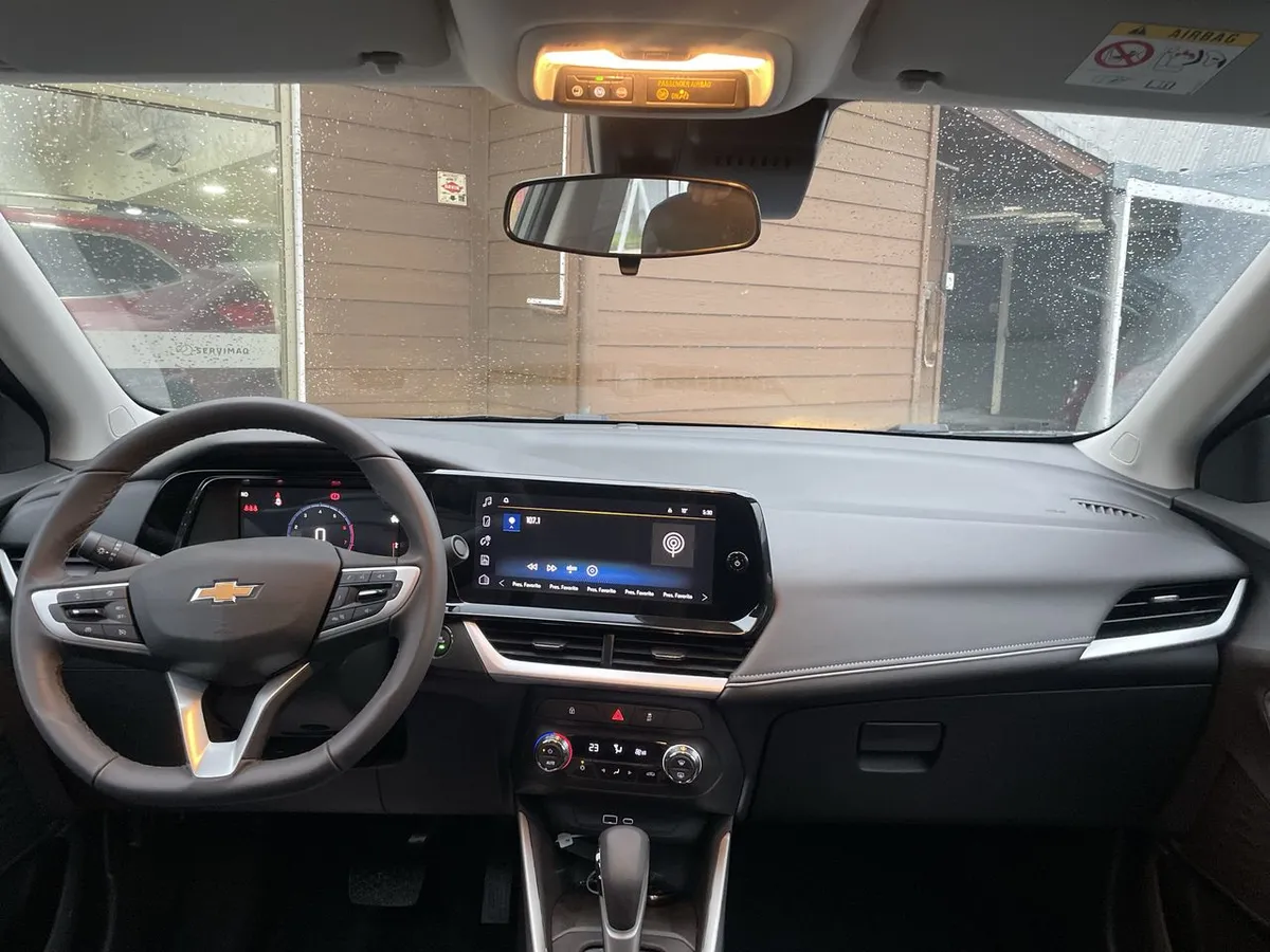 Chevrolet Tracker 1.2t Ltz R 4x2 At 5p año 2026