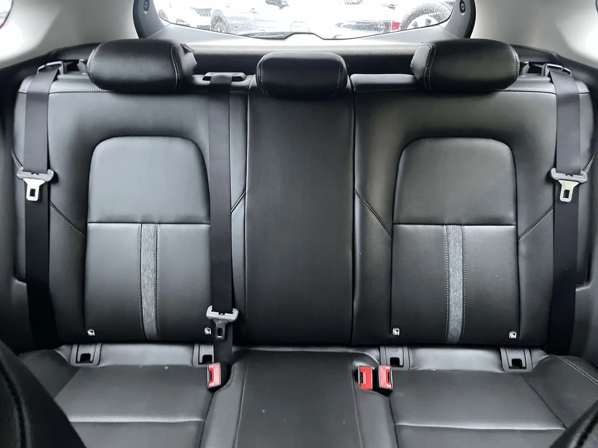 Chevrolet Tracker 1.2t Ltz R 4x2 At 5p año 2026