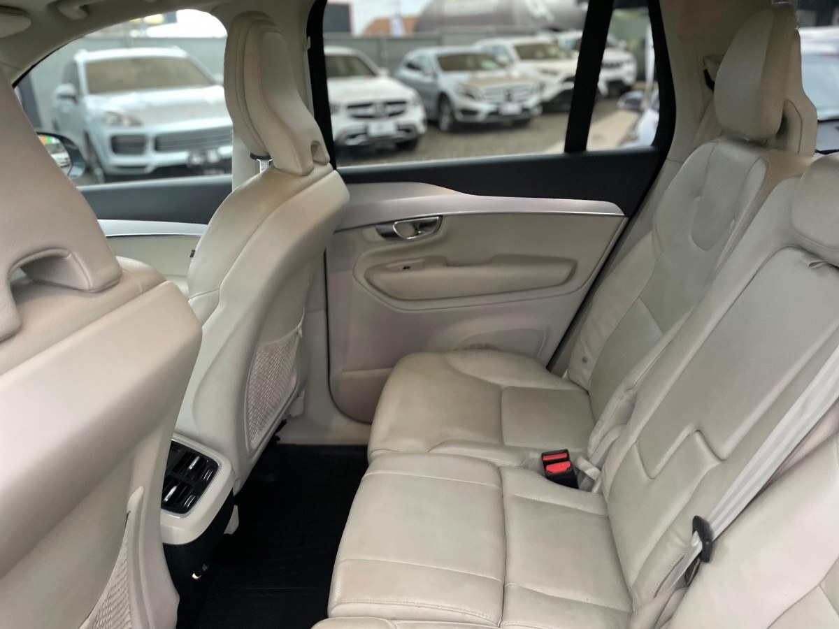 Volvo Xc90 T5 2.0 Aut año 2019