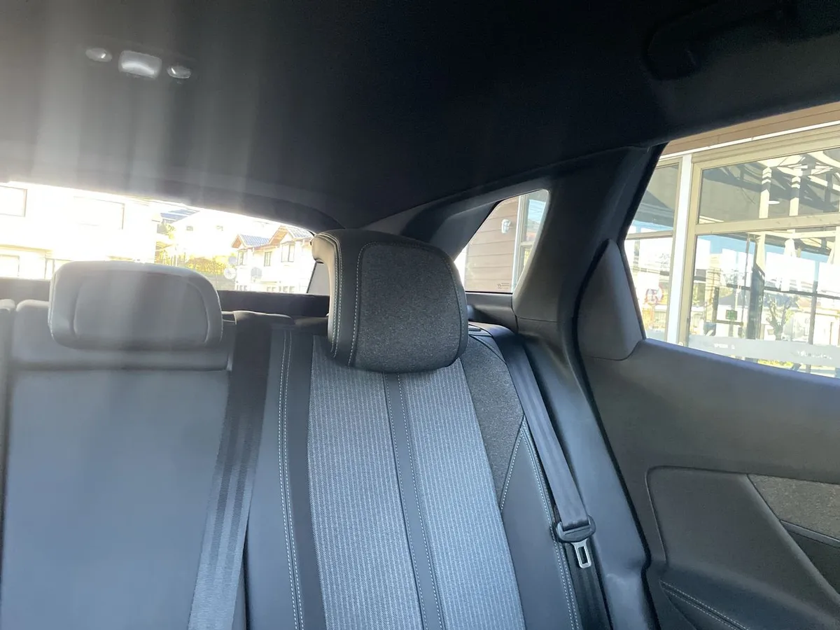 Peugeot 3008 1.5 Allure Pack Bluehdi 130 4x2 Eat8 5p año 2024