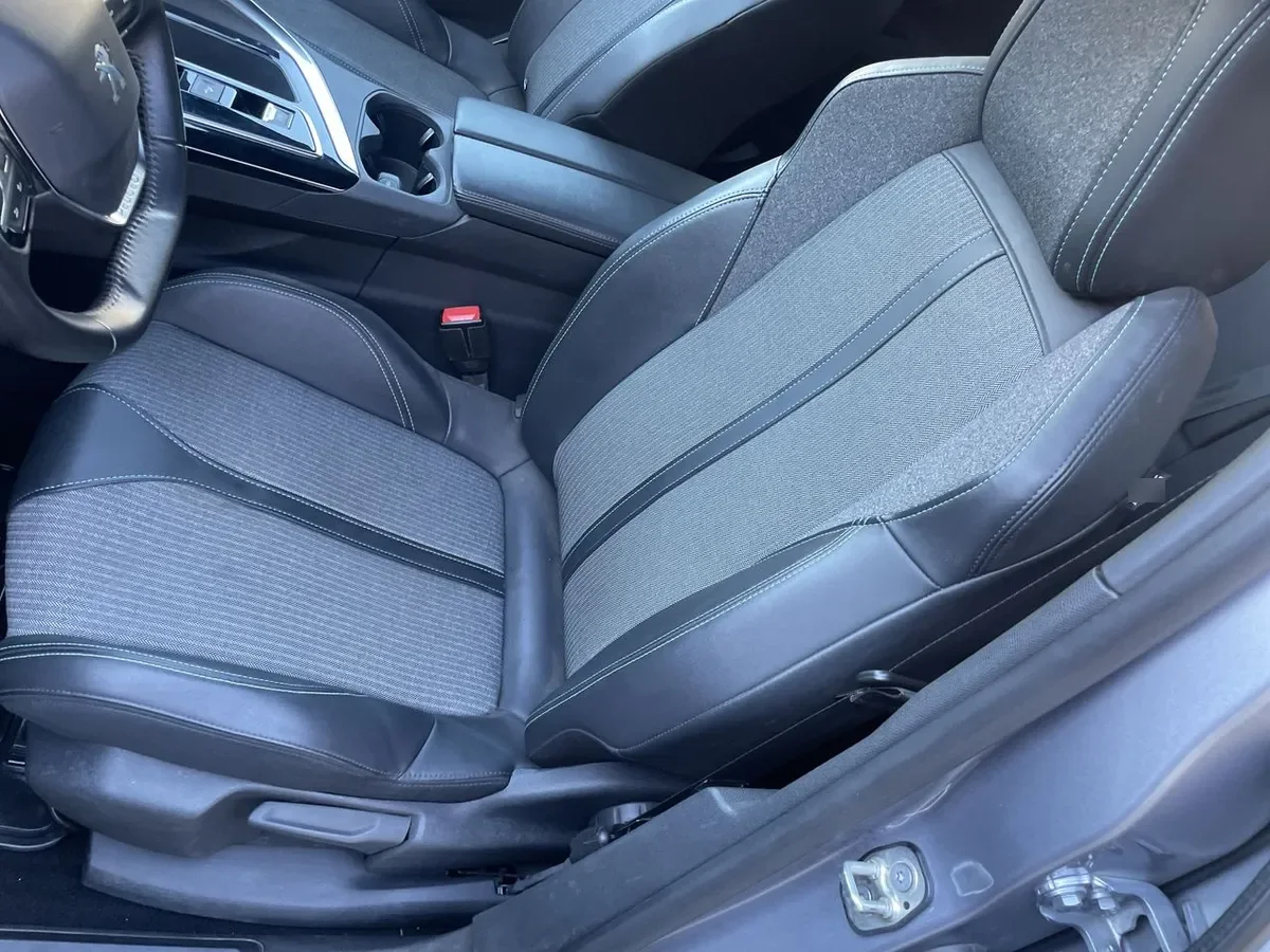 Peugeot 3008 1.5 Allure Pack Bluehdi 130 4x2 Eat8 5p año 2024