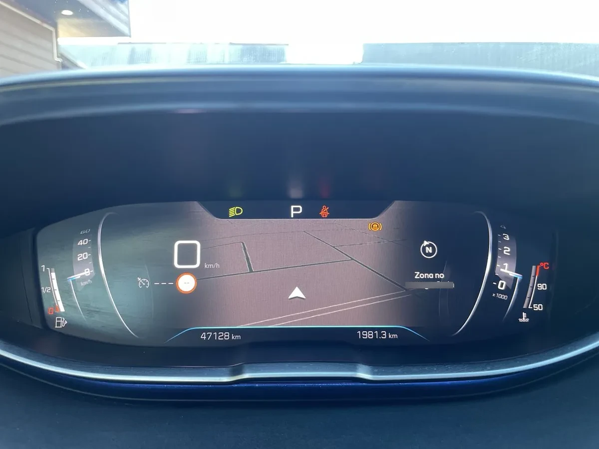 Peugeot 3008 1.5 Allure Pack Bluehdi 130 4x2 Eat8 5p año 2024