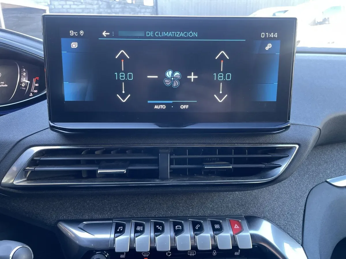 Peugeot 3008 1.5 Allure Pack Bluehdi 130 4x2 Eat8 5p año 2024
