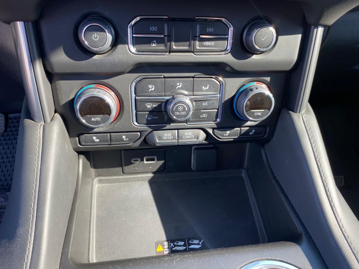 Chevrolet Tahoe 4x4 5.3 año 2023