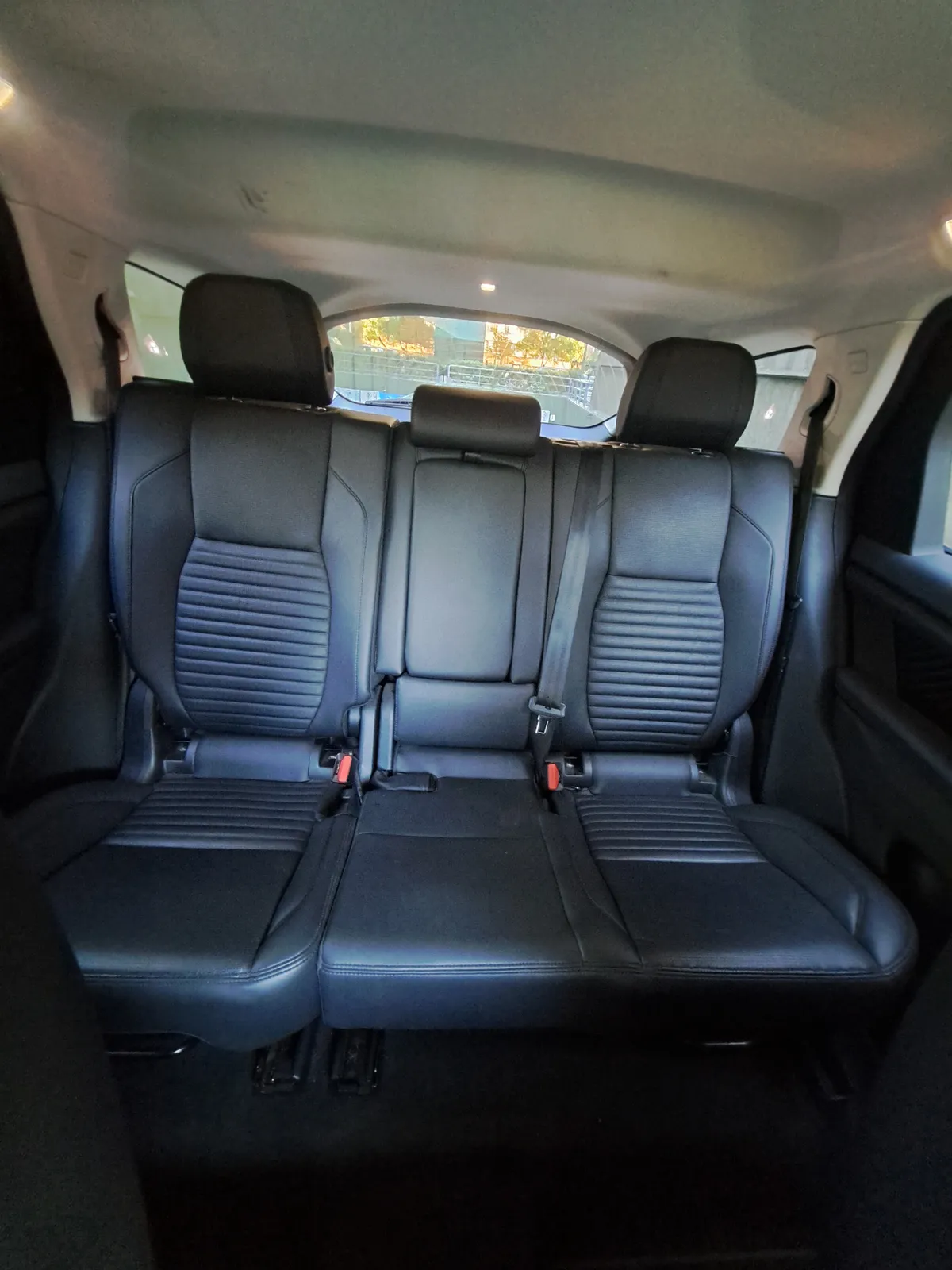 Land Rover Discovery 2.0 I R-Dynamic S At 4x4 año 2023
