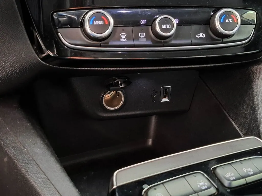 Opel Mokka Elegance año 2022