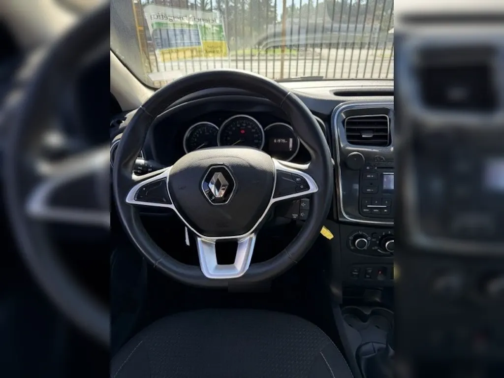 Renault Symbol 1.6 Intens Tech Mt año 2018