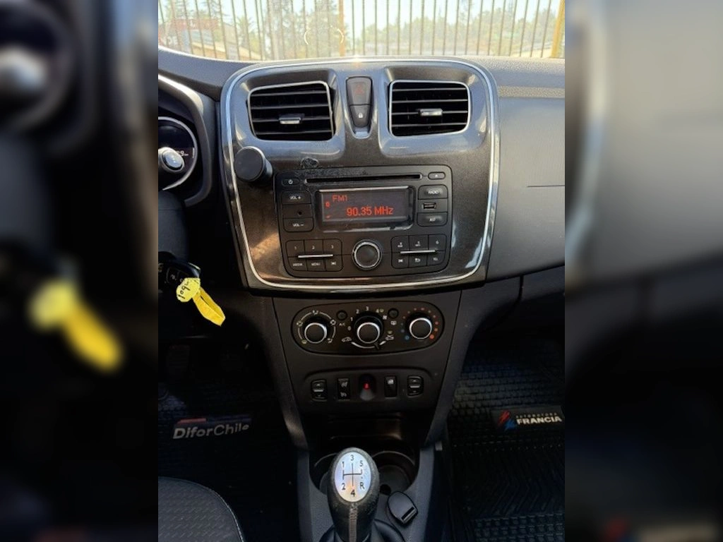 Renault Symbol 1.6 Intens Tech Mt año 2018