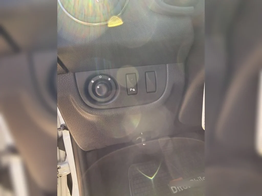 Renault Symbol 1.6 Intens Tech Mt año 2018