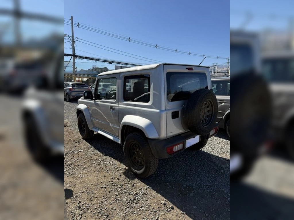 Suzuki Jimny 1.5 Gl 4x4 Mt 3p año 2022