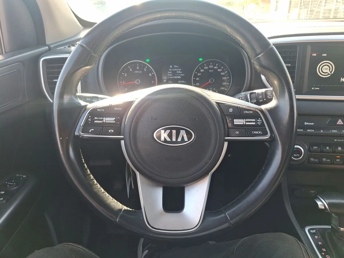 Kia Sportage 2.0 Lx 2wd Special Pack 6at 5p año 2021