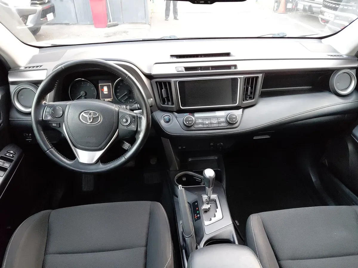 Toyota Rav 4 2.0 4x2 Super Lujo Cvt At 5p año 2019