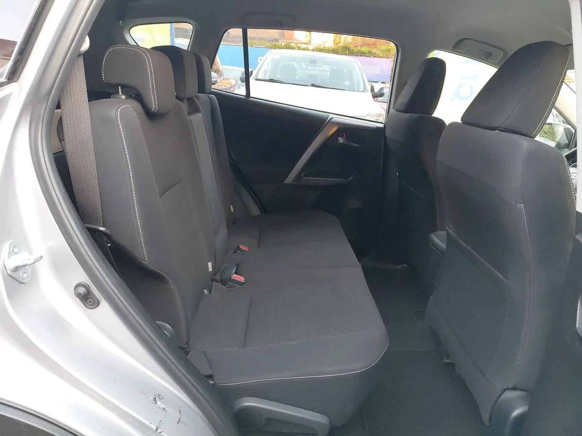 Toyota Rav 4 2.0 4x2 Super Lujo Cvt At 5p año 2019