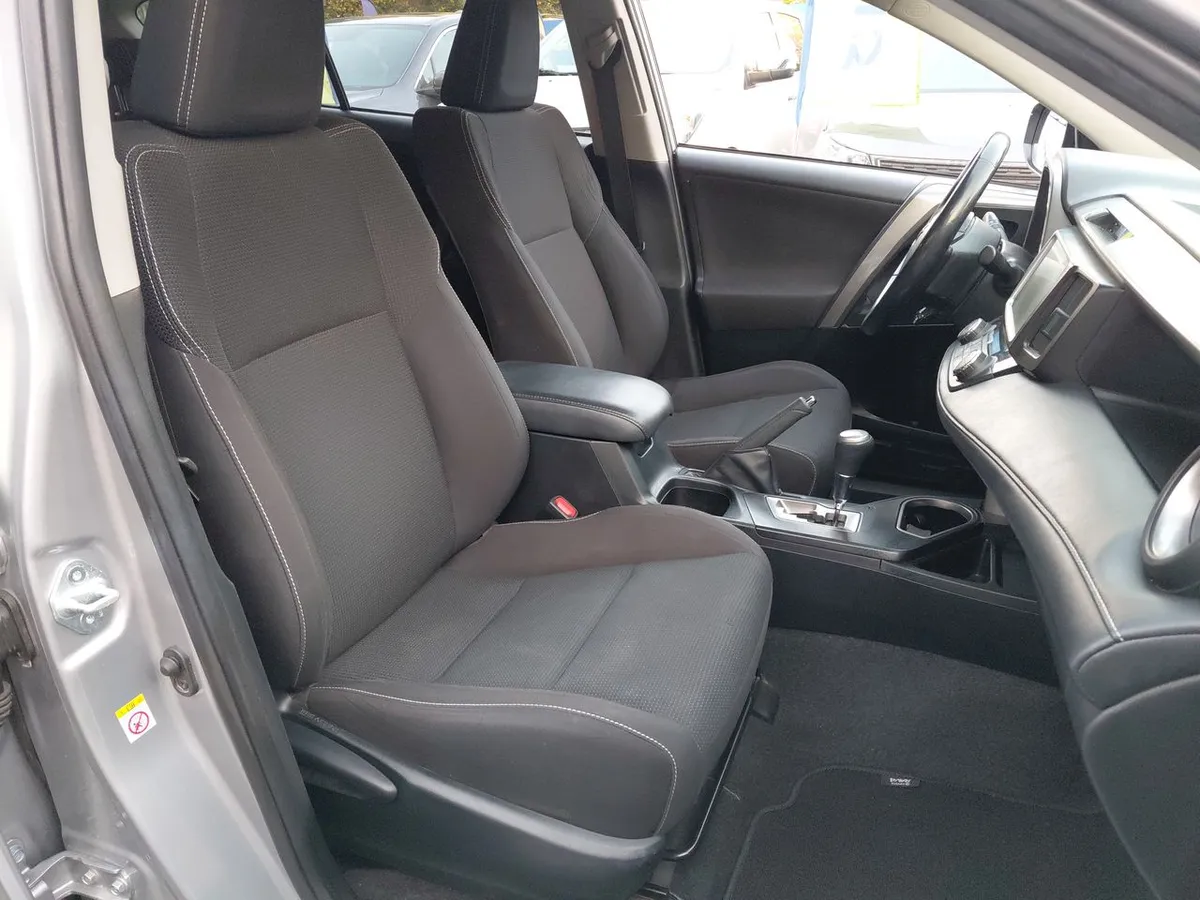 Toyota Rav 4 2.0 4x2 Super Lujo Cvt At 5p año 2019