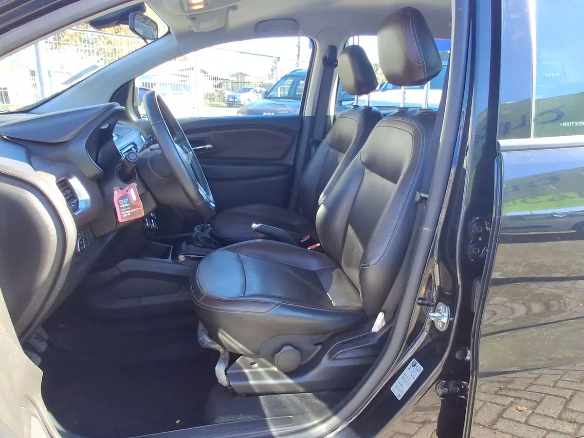 Chevrolet Spin 1.8 Premier 4x2 Mt 5p año 2022