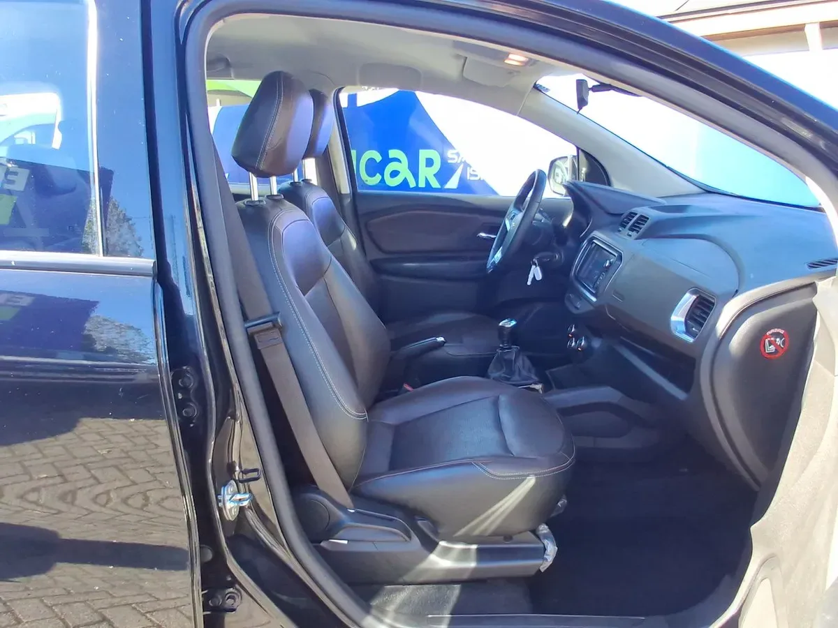 Chevrolet Spin 1.8 Premier 4x2 Mt 5p año 2022