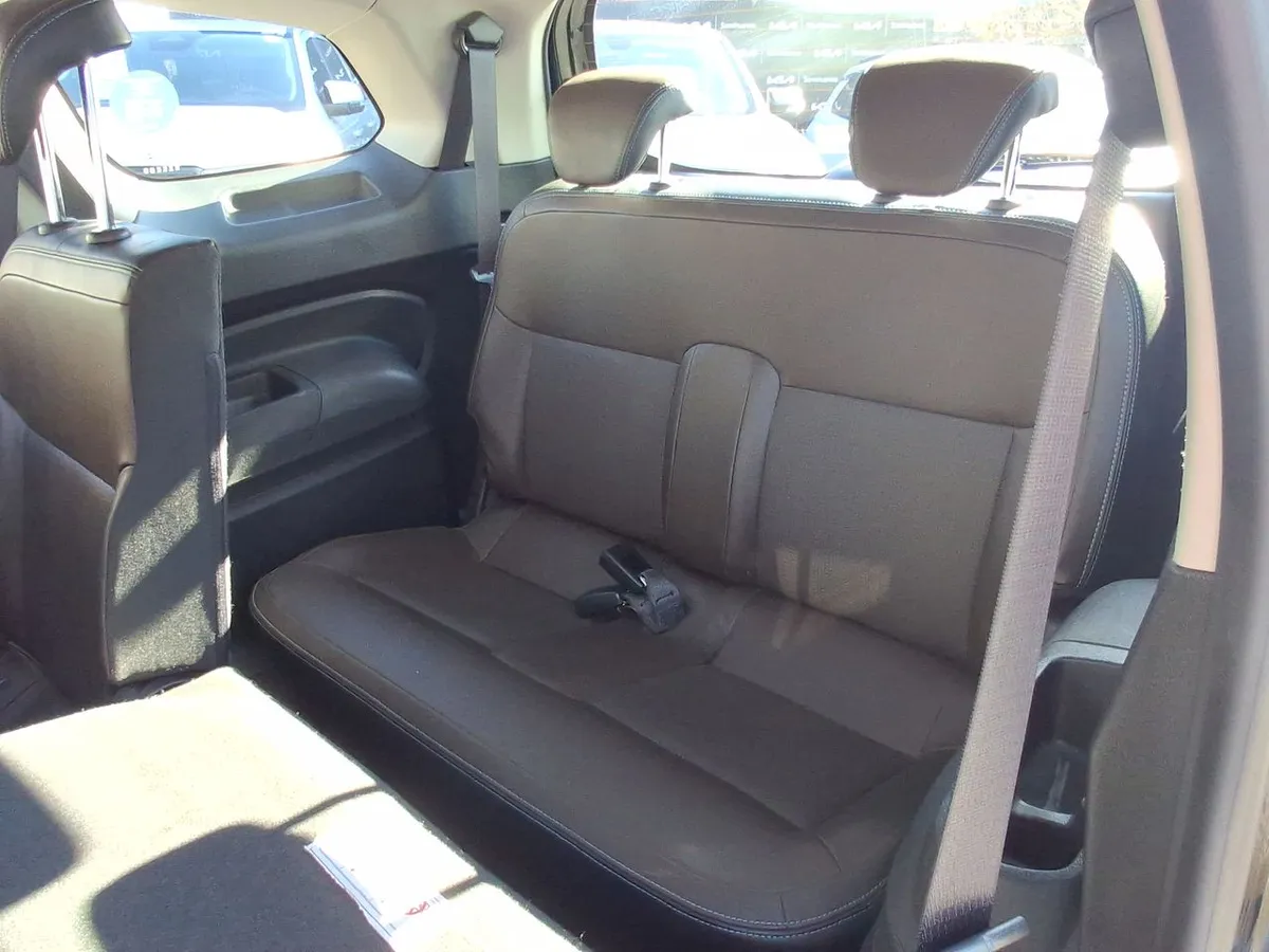 Chevrolet Spin 1.8 Premier 4x2 Mt 5p año 2022
