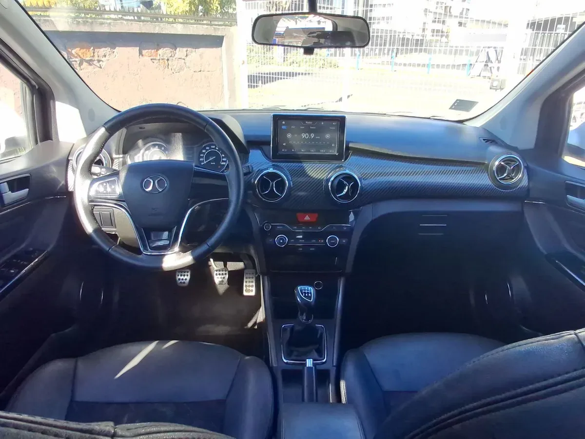 BAIC X25 1.5 Elite 4x2 Mt 5p año 2019