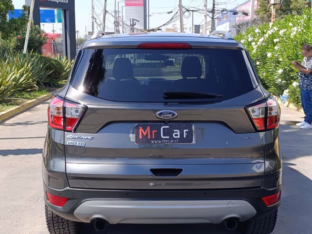 Ford Escape Ecoboost 4x2 año 2020